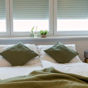 Large - Great For Groups - With Balcony Or Terrace Vienna