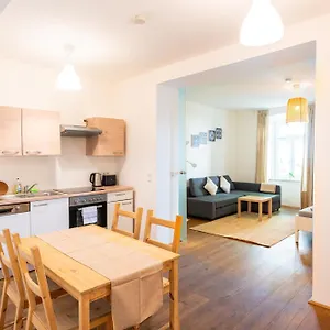  Apartment Living - Petrusgasse