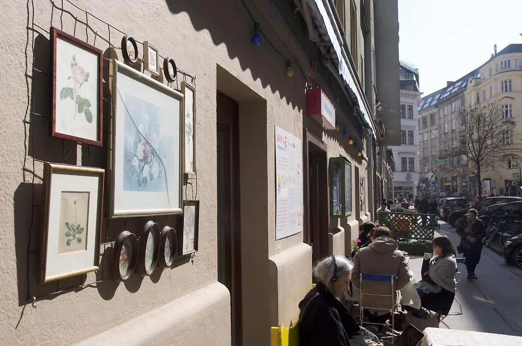 Operastreet City Center Santorin Apartment Vienna 0*,  Austria